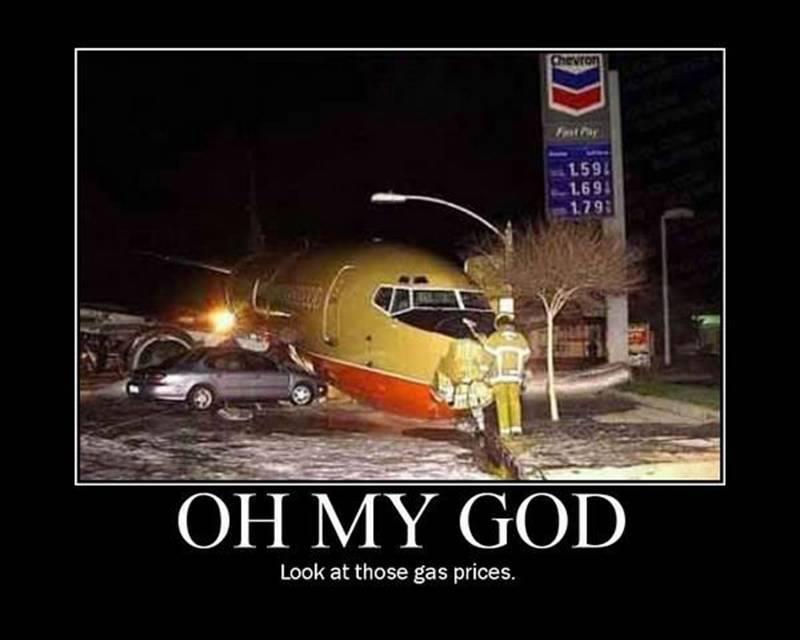 southwest airlines jet almost hits gas station march 2000